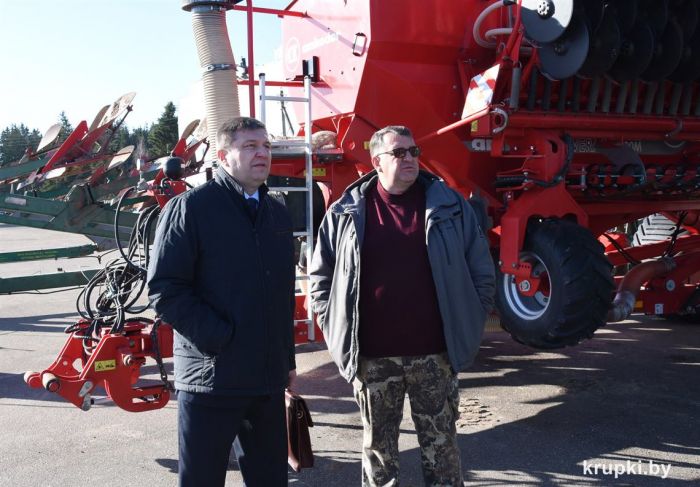 Депутат Палаты представителей Национального собрания Республики Беларусь посетил ОАО "Крупский райагросервис"