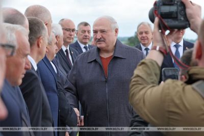 В каком &quot;дворце&quot; должны содержать коров. Лукашенко о замысле семинара-совещания в Минском районе