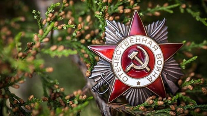 Александр Лукашенко: Беларусь не будет отменять мероприятия к 75-летию Победы