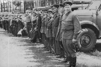Кто работал в Крупках и Холопеничах до образования военизированной пожарной охраны?