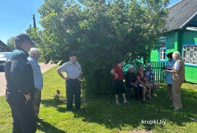 Председатель Крупского районного Совета депутатов встретилась с жителями деревни Городище