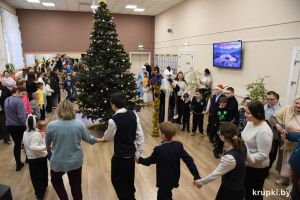 Новогодний праздник для детей с особенностями прошёл в районном Центре культуры