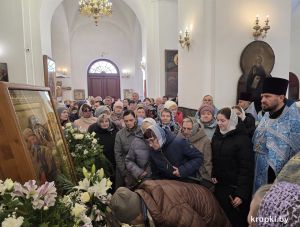 Крупчане встретили ковчег с частицей Пояса Пресвятой Богородицы в Борисове
