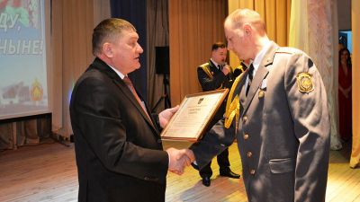 В Крупках прошло офицерское собрание