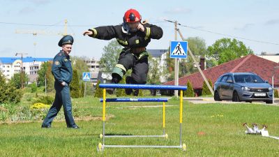 На базе городского ФОКа состоялся слет юных пожарных-спасателей