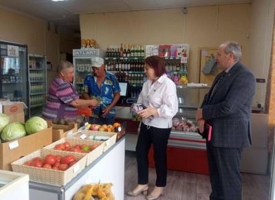 Управляющий делами Крупского райисполкома встретился с населением агрогородка Староселье и деревни Лошанцы