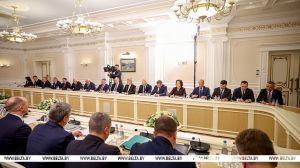 &quot;Пока картина неоднозначная&quot;. Лукашенко о работе экономики в 2025 году
