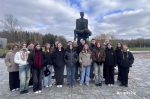 Учащиеся Холопеничской СШ совершили экскурсию по маршруту «Хатынь – Тростенец»