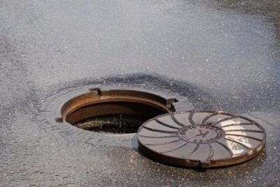 Если заметили открытый люк, не проходите мимо!