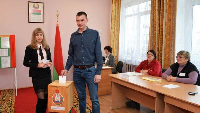 12 лістапада пачалося датэрміновае галасаванне на выбарах дэпутатаў Палаты прадстаўнікоў Нацыянальнага сходу