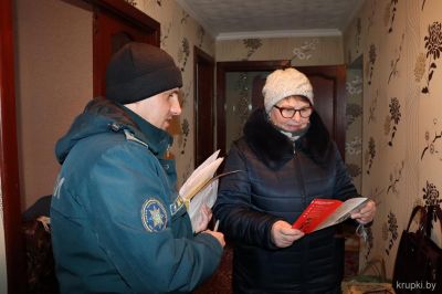 В Крупском районе продолжается активная пожарно-профилактическая работа в жилом секторе