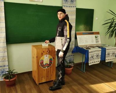 Активно голосуют крупчане на республиканском референдуме