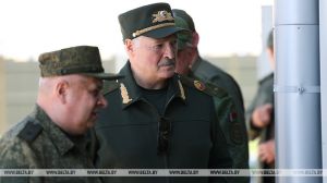 Лукашенко: ни с кем не собираемся воевать, если нас никто не будет трогать