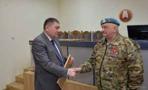 Воинов-афганцев Алексея Горбунова и Владимира Благочинного поздравили с юбилейными датами рождения