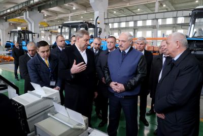 Президент посетил семинар-совещание по мелиорации в Толочинском районе. Крупчане поделились мнением