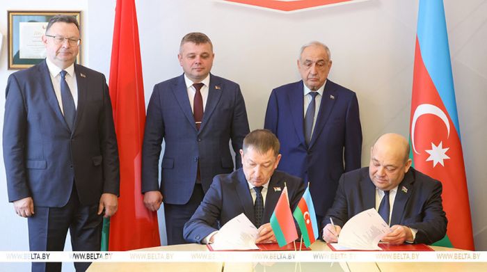 МАЗ поставит 100 машинокомплектов автотехники для азербайджанского Гянджинского автомобильного завода