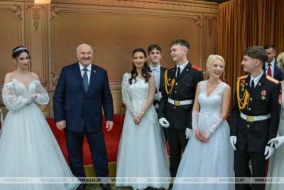 Лукашенко - молодежи на новогоднем балу: впереди у вас очень много конкретных дел