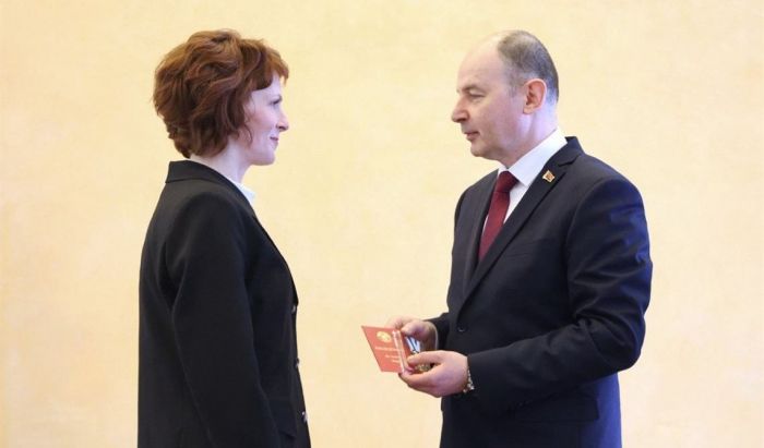 Крупчанка Алеся Коваль удостоена ордена Матери