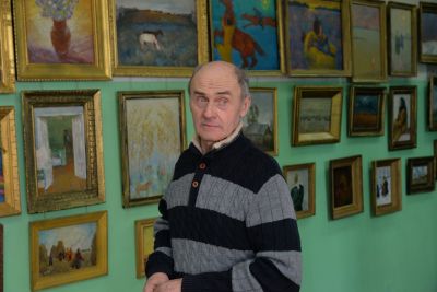 У Худавецкім сельскім клубе-бібліятэцы праходзіць выстава мастака Уладзіміра Красоўскага