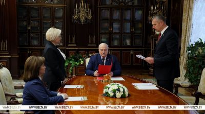 &quot;Только вперед. Другого пути нет&quot;. Лукашенко поручил не упустить в Беларуси отрасль легкой промышленности