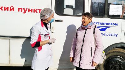 Медики продолжают проводить информационные встречи с населением
