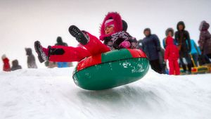 В Полоцке 12-летний мальчик катался на тюбинге и получил тяжелые травмы