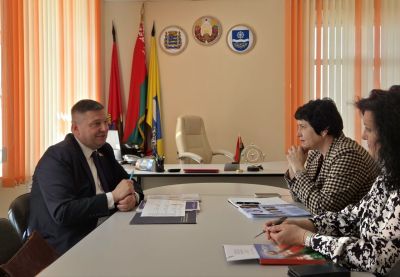 Юрий Корсик обсудил реализацию проекта &laquo;АгроБудущее: путь в профессию&raquo;