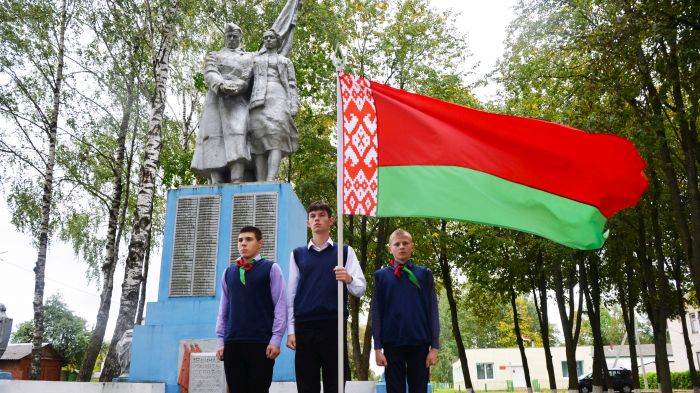 На Крупщине в преддверии Дня народного единства состоялся патриотический автопробег