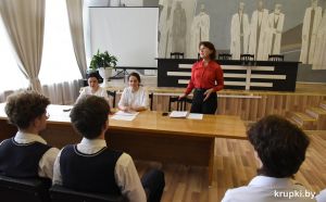 Диалоговую площадку «Психологический климат и его влияние на детей» провели в Крупской ЦРБ