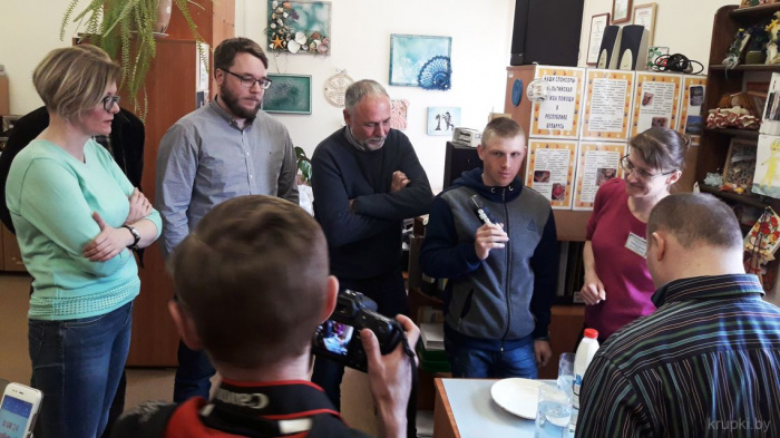 Крупский ТЦСОН посетили представители иностранных общественных объединений