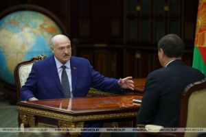 Лукашенко принял с докладом главу МИД по итогам его визитов в страны Африки