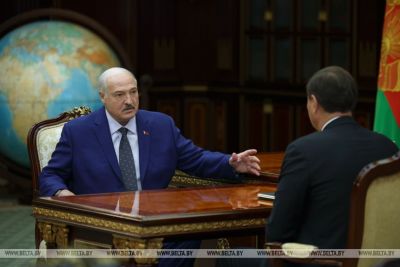 Лукашенко принял с докладом главу МИД по итогам его визитов в страны Африки