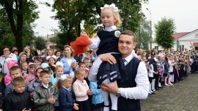 Для школьников района 1 сентября прозвенел первый звонок (фото)