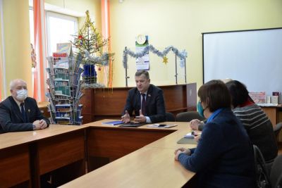 Новации в Конституцию делают акцент на развитие общественных институтов - в Крупках прошла очередная диалоговая площадка