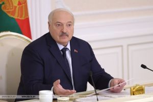 &quot;Прекратите ходить сюда за деньгами!&quot; Лукашенко - чиновникам насчет просьб о господдержке