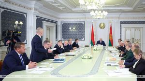 Лукашенко отвел срок до 1 января на создание эффективной системы торгового обслуживания по всей Беларуси