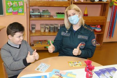 Крупские спасатели провели урок безопасности