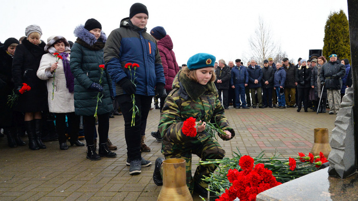 В Крупках торжественно отметили 30-летие вывода советских войск из Афганистана (фото)