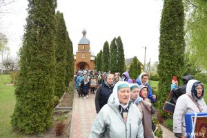 В Крупках стартовал общеепархиальный пасхальный крестный ход (фото)