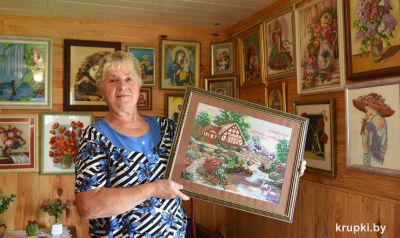 Нина Панковец Плавучего Галого вышивает картины и создает сувениры