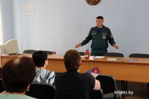 Начальник Крупского РОЧС встретился с работниками филиала «Автопарк №16 г. Крупки»