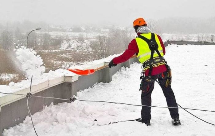 Безопасная эксплуатация зданий в условиях снегопадов