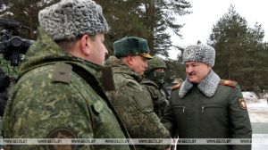 Президент Беларуси Александр Лукашенко прибыл на 230-й общевойсковой полигон Обуз-Лесновский