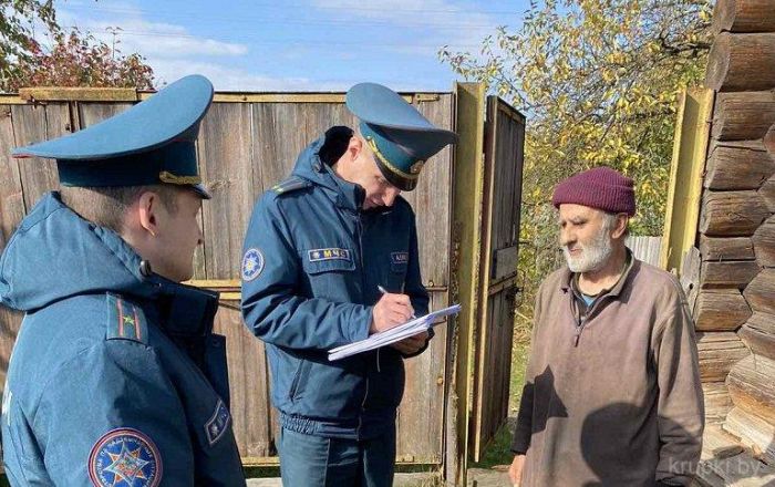 Спасатели массировано отработали домовладения на территории Крупского сельсовета