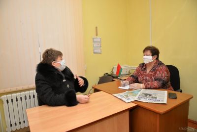 В Крупках продолжает работу общественная приемная (люди приходят и звонят!)