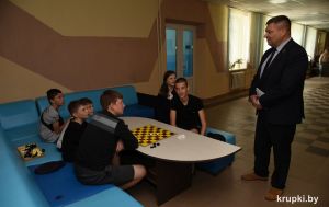 Депутат Палаты представителей Национального собрания посетил детский лагерь «Яновщина»