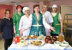 Сталовая ААТ &laquo;Кляновічы&raquo; далучылася да праекта &laquo;Кожная пятніца &ndash; роднае, сваё&raquo;