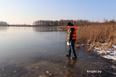 Спасатели провели рейд по &quot;ледяным&quot; водоемам района