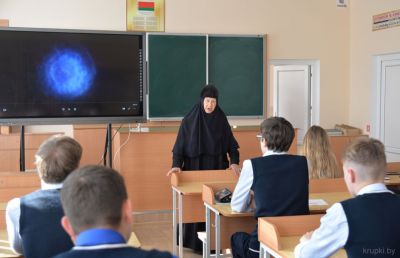 Представители духовенства и медицины провели встречи с крупскими школьниками