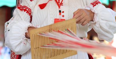 На празднике-конкурсе &quot;Матчыны кросны&quot; в Старых Дорогах покажут свое мастерство более 100 ткачей